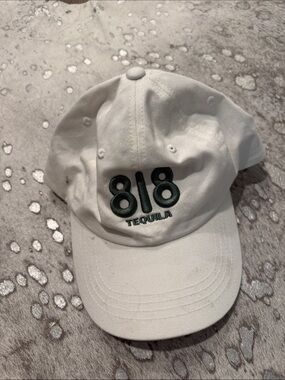 818 Hat
